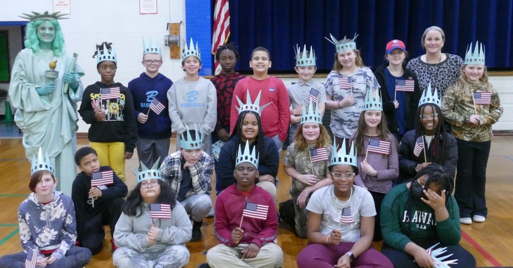 Aultman's 5th graders showing their patriotism!
